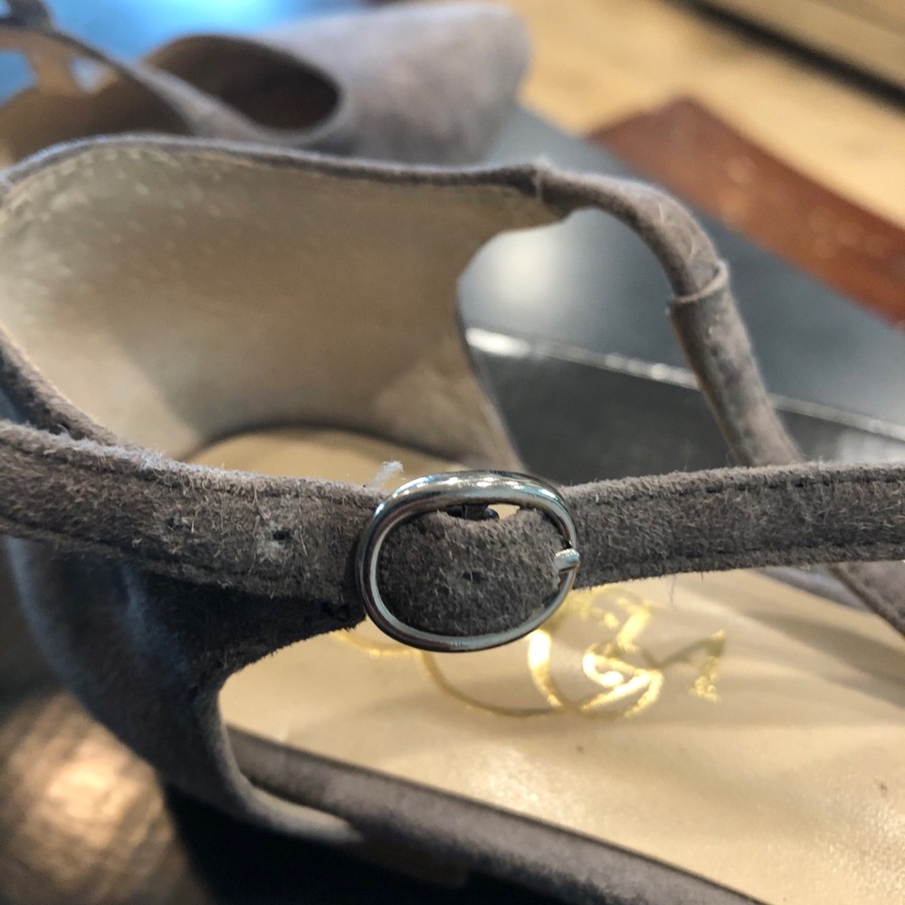 Strap Flats - Picture 3 of 6